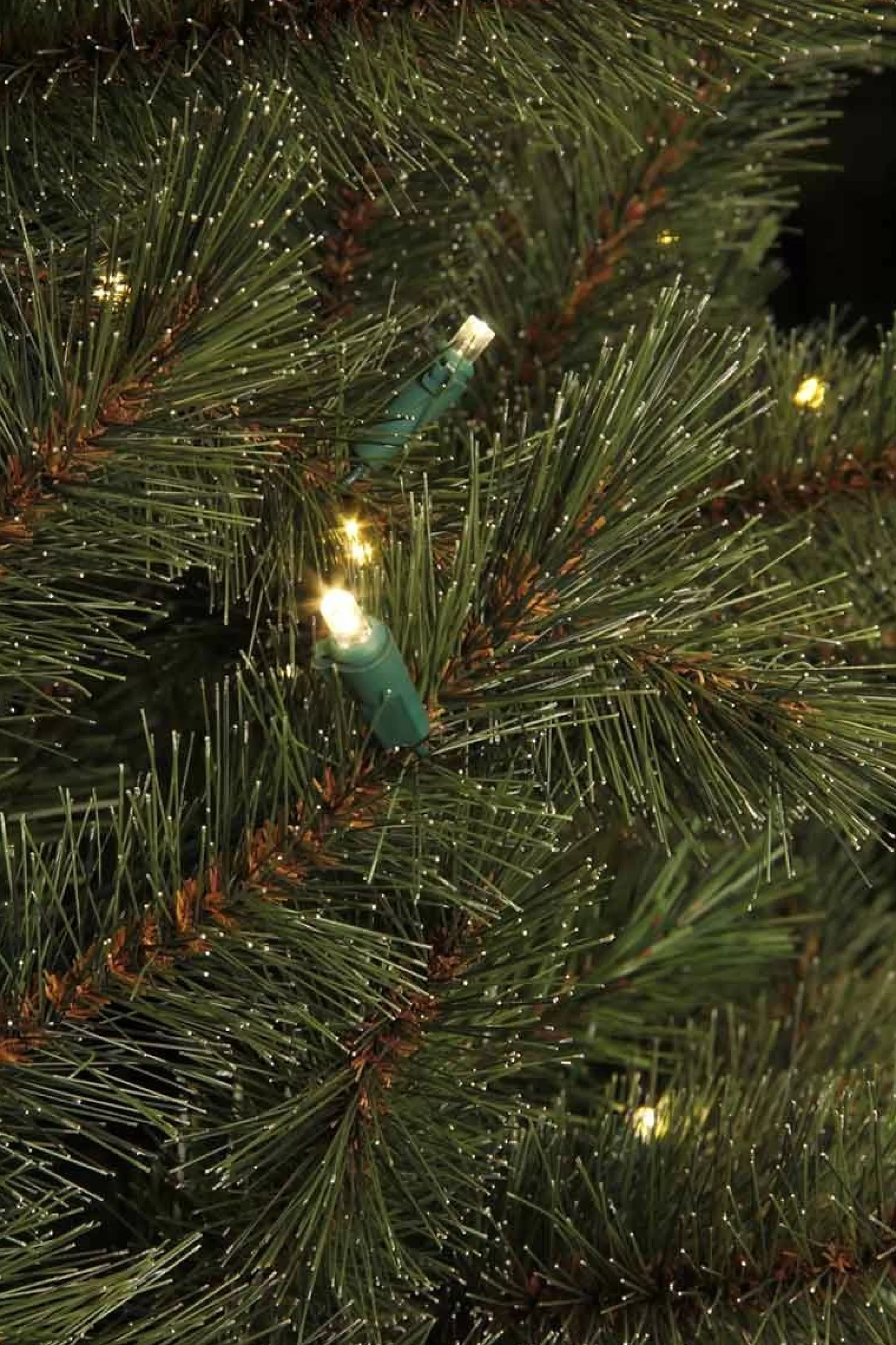 Black Box Finest Premium Kunstkerstboom - 320 Warmwitte Led Lampjes - H230 X O155 – Groen - Groen Sale