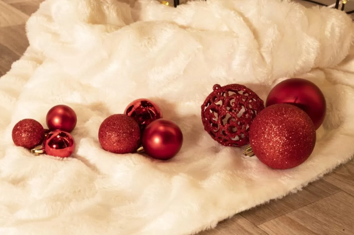 Christmas gifts Kerstboomversieringen> Kerstballen Set In Opbergbox - 70 Kerstballen - Plastic/Kunststof - O4/5/6 Cm - Mat/ Glanzend/ Glitter