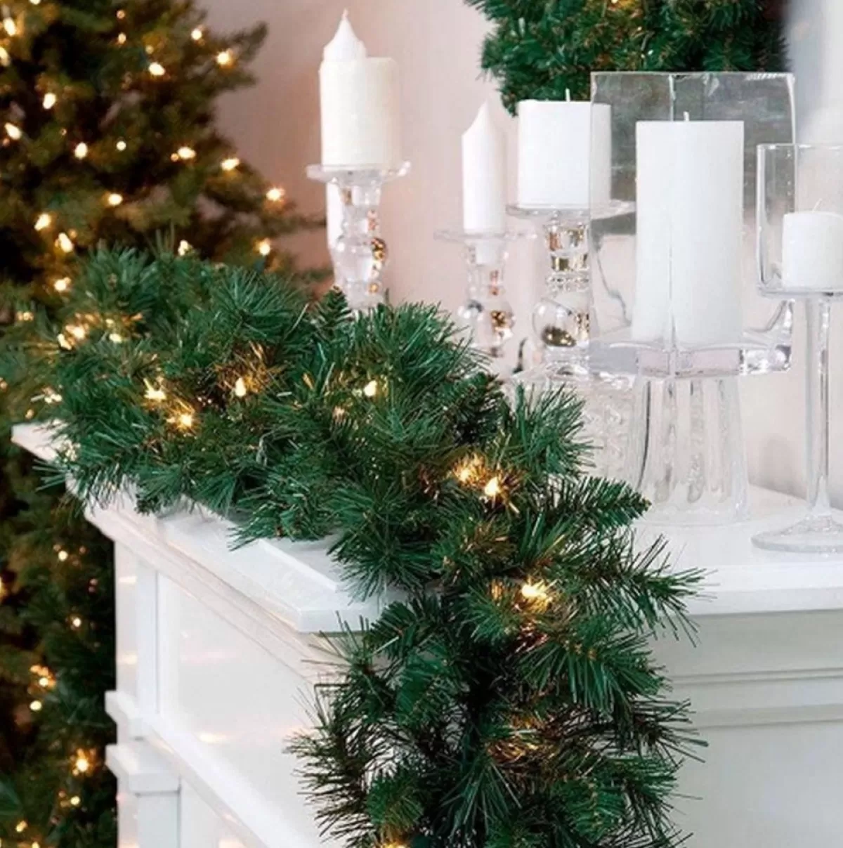ChristmasGoodz Guirlandes>Guirlande Met Verlichting - Guirlande - Kerstguirlande - Kertversiering - Kerst - 2.7 Meter - 35 Lampjes - Netstroom