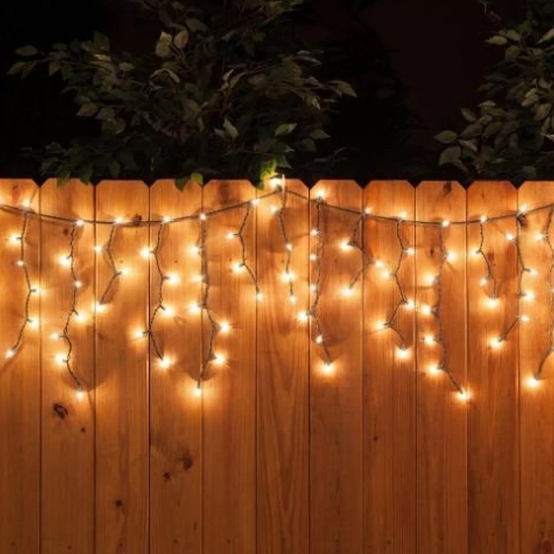 Dailyiled Ijspegelverlichting - Warm Wit Lichtgordijn - 400 Led - 8 Meter - Binnen En Buiten - Koppelbaar Discount