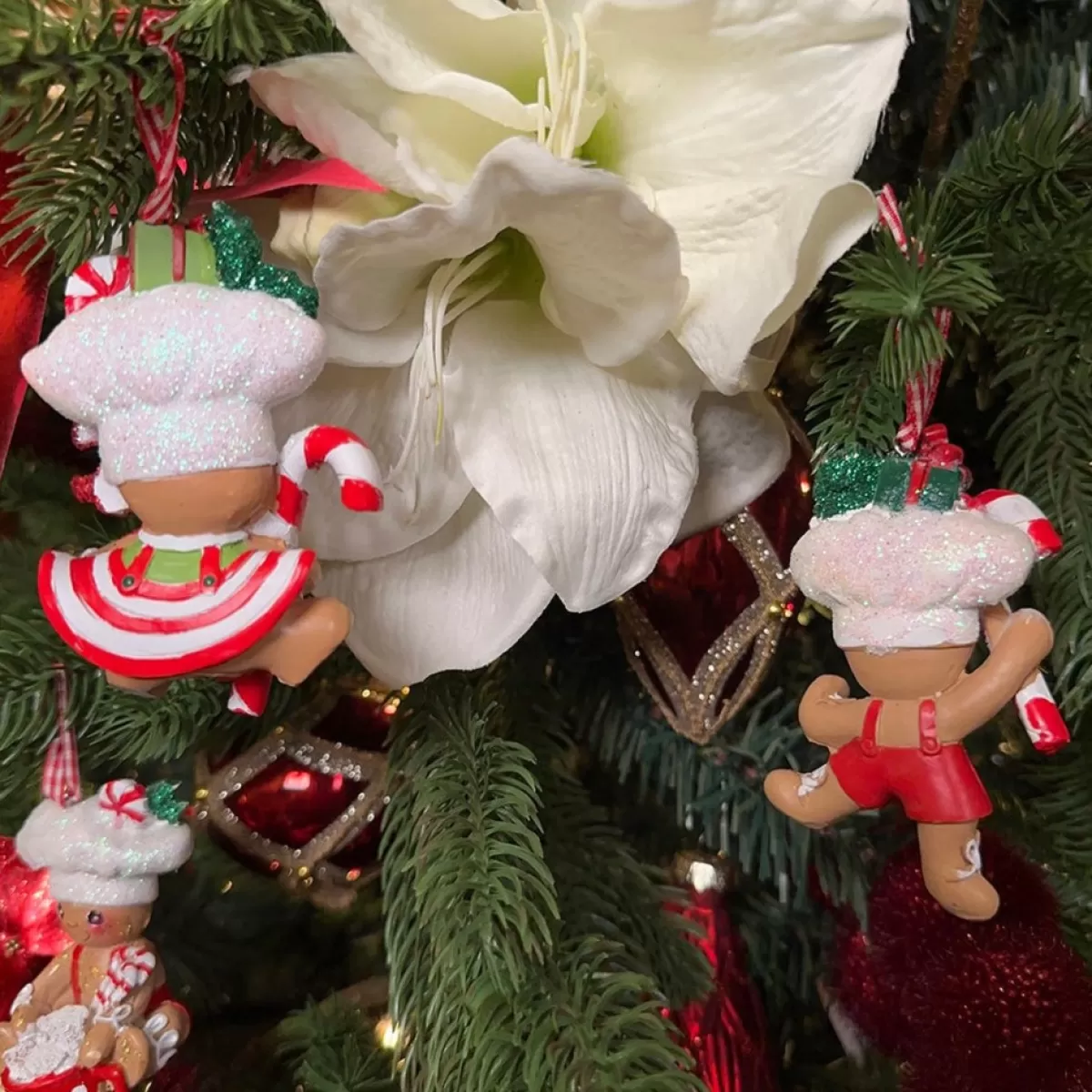 Kurt S. Adler Kerstboomversieringen> Kerstornament - Pepermunt Swirl Gingerbread Mannetjes - Set Van 2 - Rood Bruin Wit - 9Cm