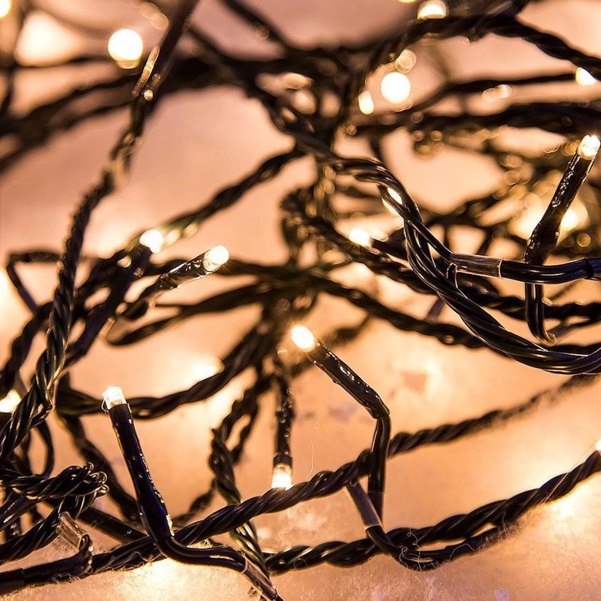 Solistech Led Kerstverlichting Buiten - 30M - Verlengbaar (60M/90M/120M) - 300 Lichtpuntjes - Ip44 Waterbestendig - Warmwit 2700K - Donkergroene Kabel - Kerst Verlichting Voor Binnen En Buiten - Zeer Energiezuinig 3,6W Cheap