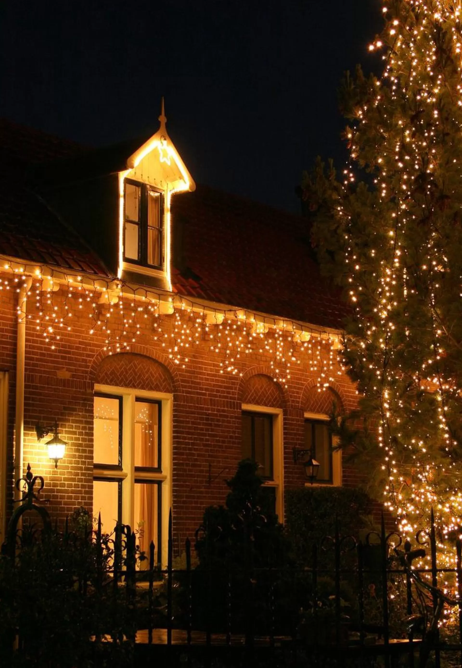 Star Trading Kerstlichtsnoeren>Luca Lighting - Snoer Extra Luca Connect Xp Lengte 10 Meter Met 100 Lampjes - Warm Wit