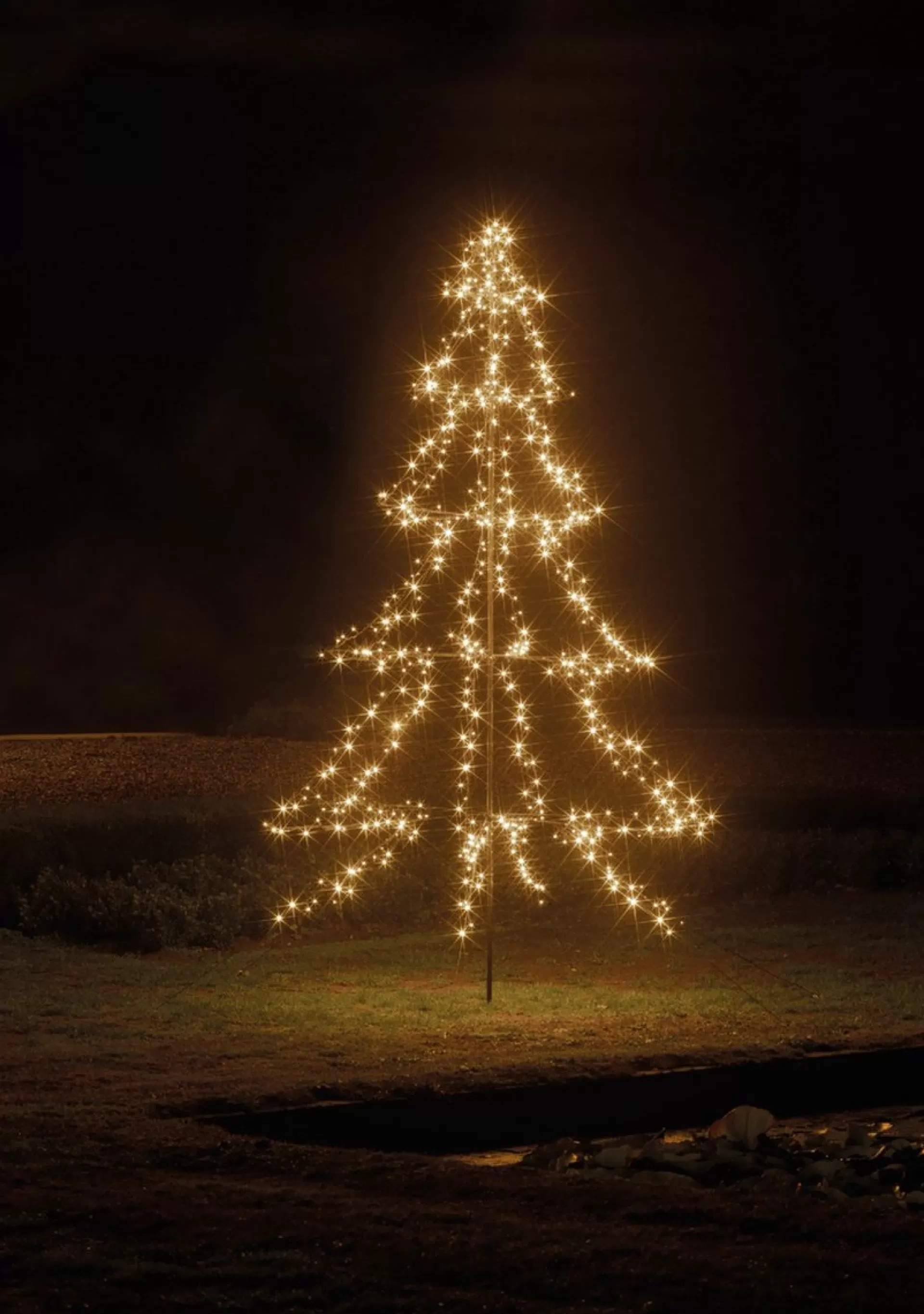 Merkloos Lumineo Kerstboom Vorm - Led Warmwit Buitenverlichting - Vrijstaand - 300Cm Store