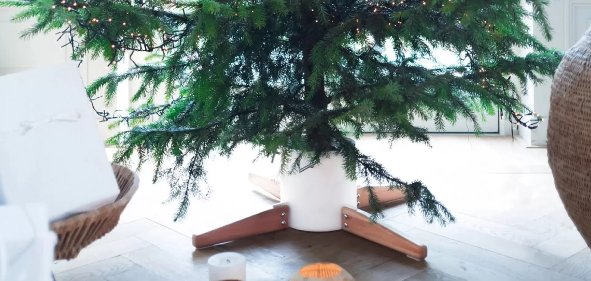 Quictreestand Quicktreestand, Nieuw, Timber, Kerstboom Standaard, Nordic Line, Met Pin Voor Voorgeboorde Bome, Boomhoogte Tot 3 Meter Flash Sale
