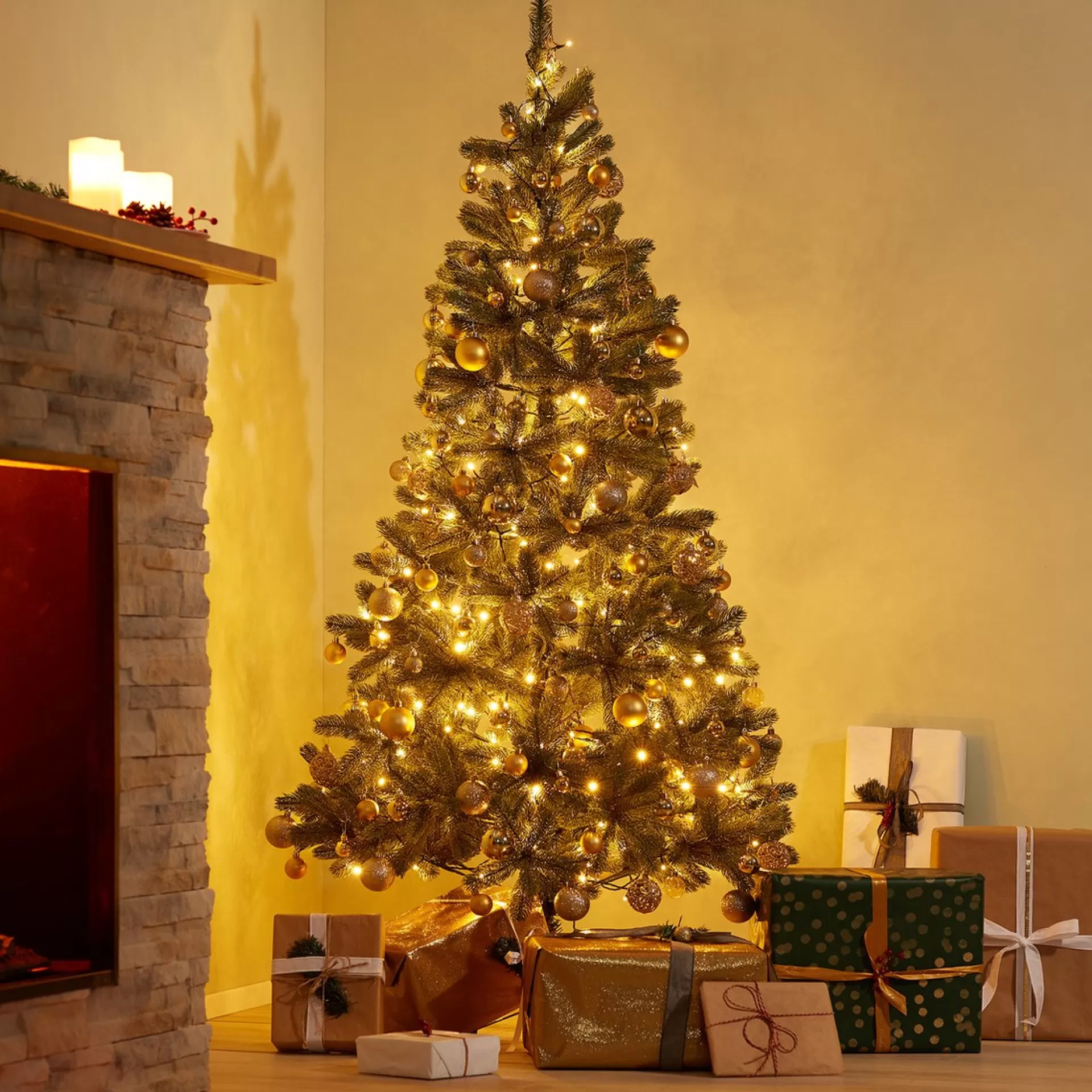 Tectake - Kunstmatige Kerstboom - 180 Cm - 742 Punten En Spuitgegoten Naalden Groen - 402823 Shop
