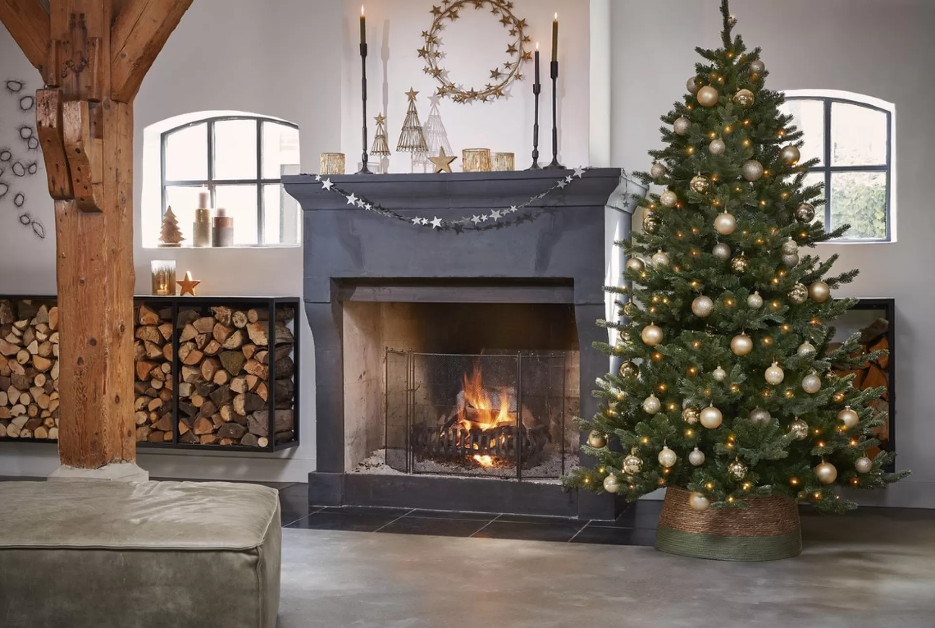 Triumph Tree Sherwood Kunstkerstboom Deluxe - H230 X O142 Cm - Groen Sale