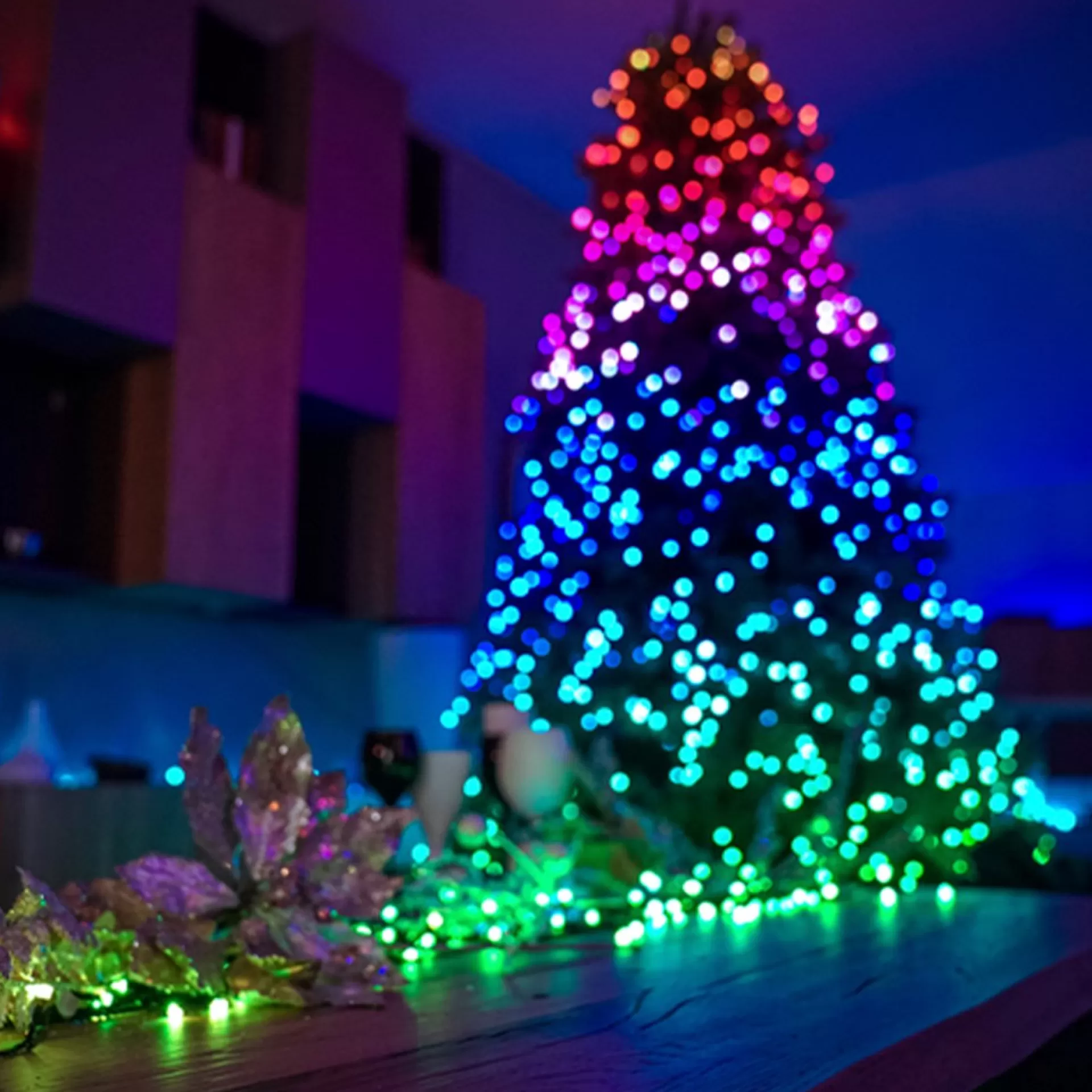 Twinkly Strings- Lichtsnoer - 20 Meter - Led Verlichting - Gekleurd & Warm Licht - Dimbaar - Binnen & Buiten - Verbind Met Bluetooth Of Wifi - Werkt Met Homekit, Homey, Alexa, Google Home En Razer Chroma Hot