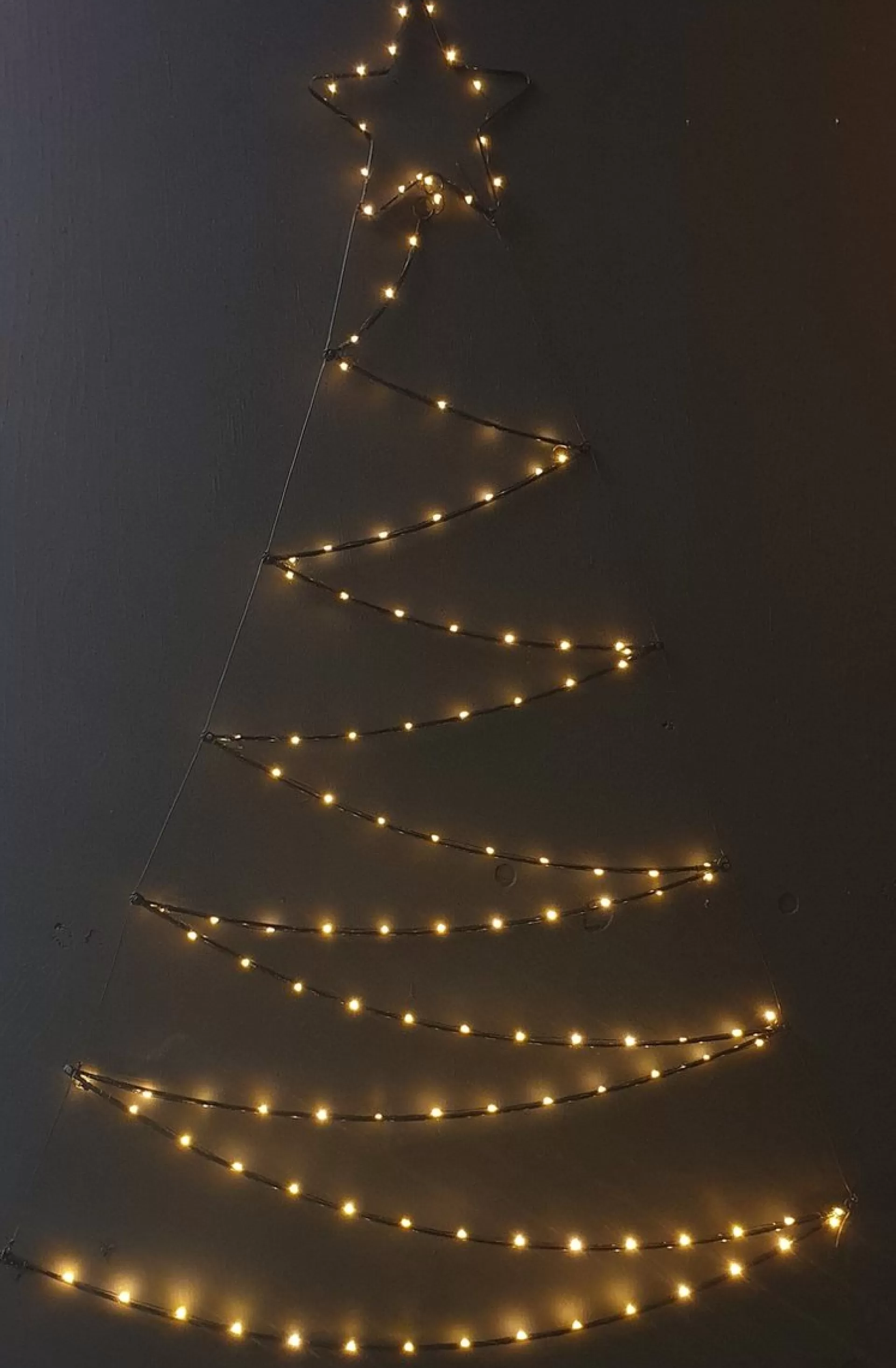 Nampook Verlichte Led Kerstboom - 125Led - 76X110Cm Clearance